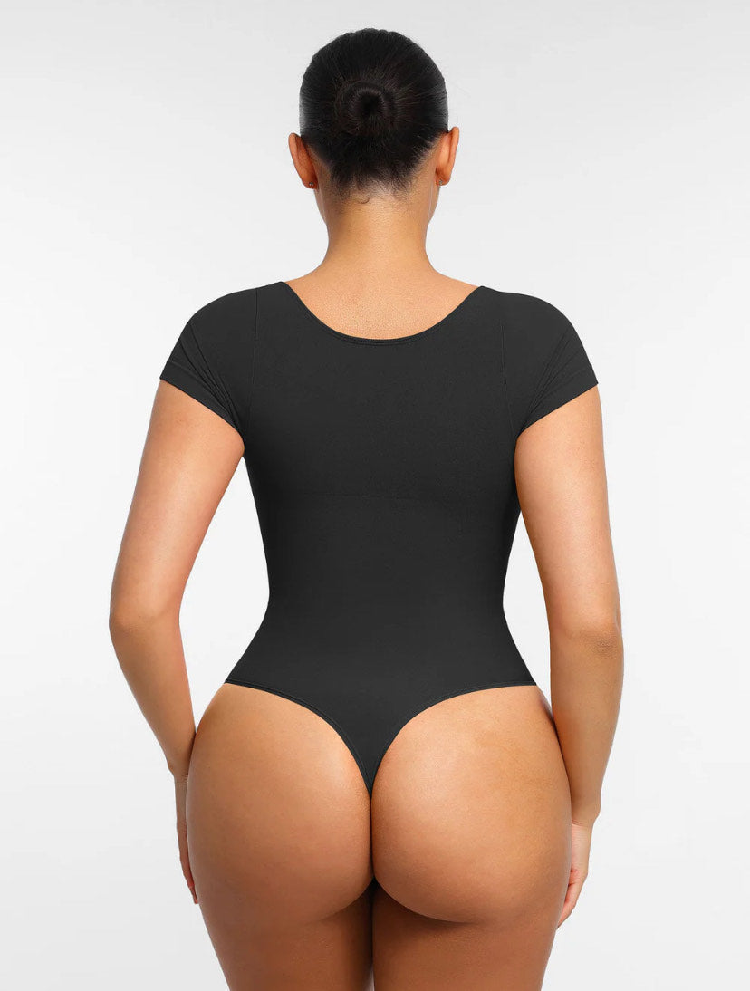 Curveness™ Seamless Short Sleeve Sculpting Bodysuit